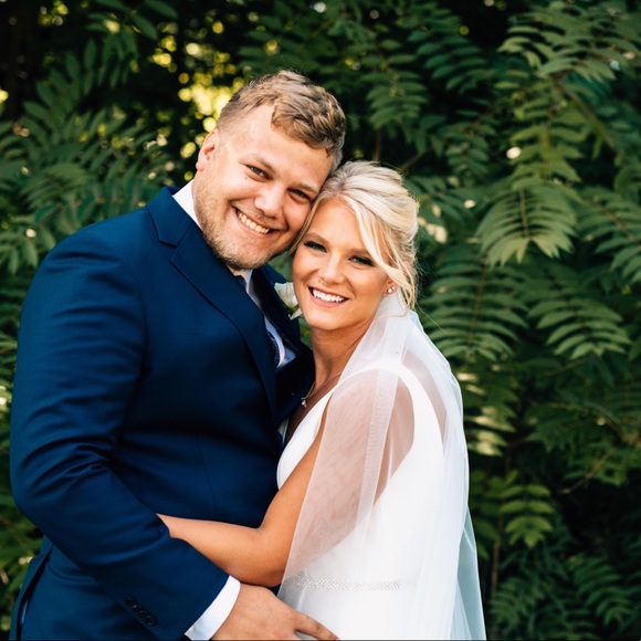 Meet your Posher, Courtney - Picture 1 of 1